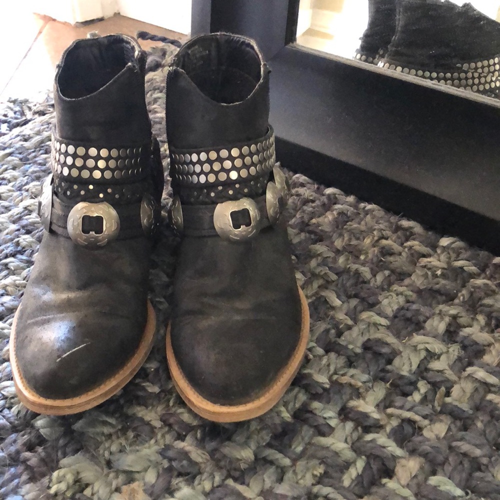 Coconuts by Matisse embellished black booties
